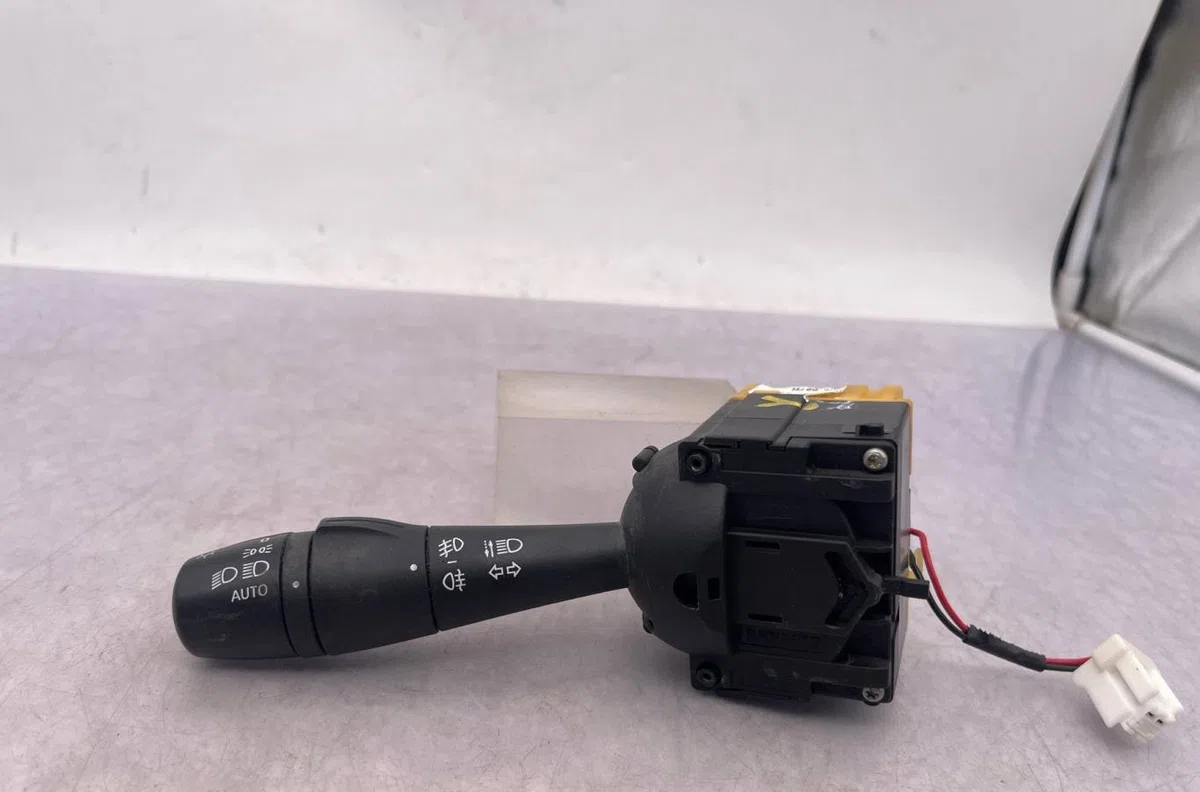 Commande clignotant RENAULT CLIO 4 PHASE 1 occasion — photo 2