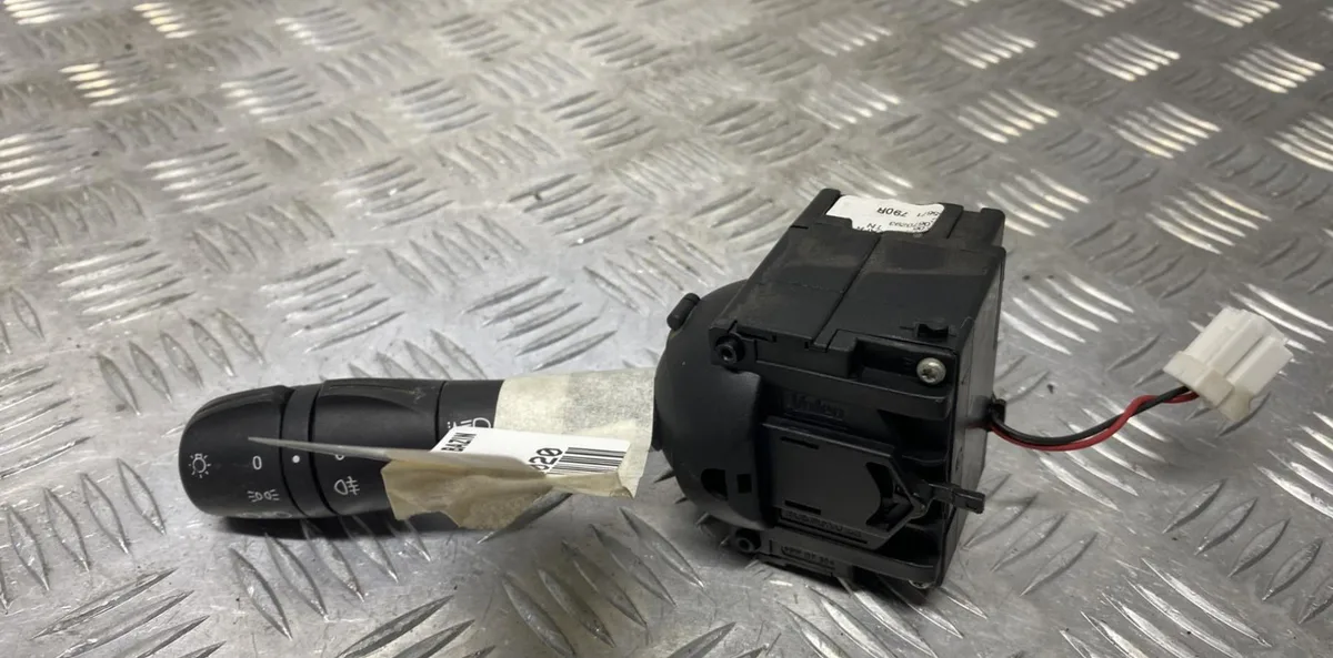 Commande clignotant RENAULT CLIO 4 PHASE 1 occasion