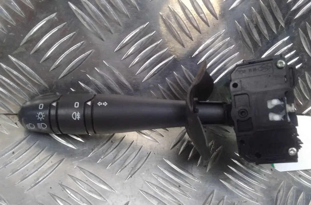 Commande clignotant Renault CLIO II (BB_, CB_) 1.2 lpg (1998-2009) occasion