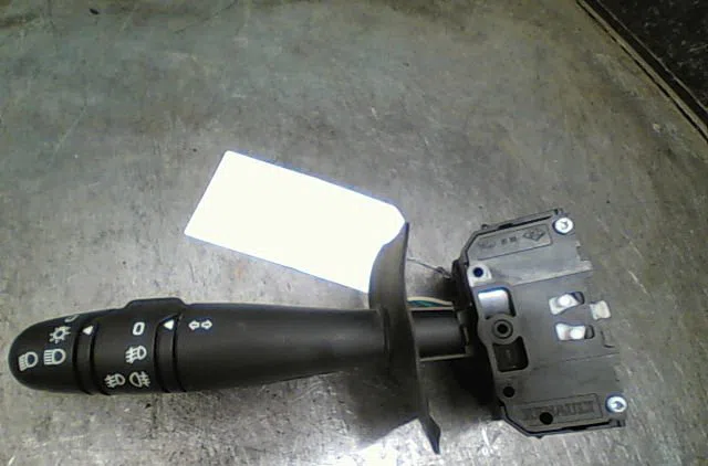 Commande clignotant Renault CLIO II (BB_, CB_) 2.0 16v sport (cb0m) (2000-2009) occasion