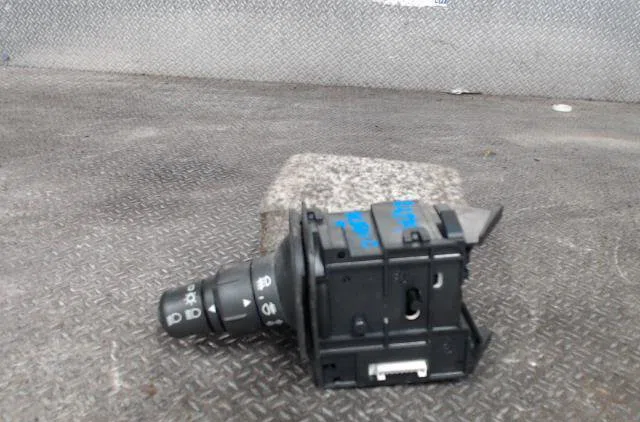 Commande clignotant RENAULT GRAND SCENIC 2  GRAND SCENIC 2 PHASE 2 occasion