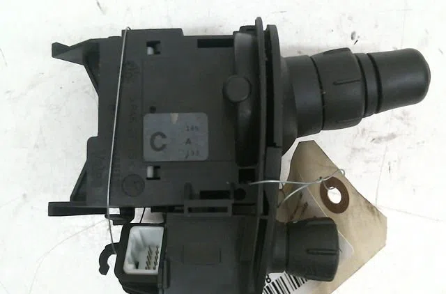 Commande clignotant Renault GRAND SCÉNIC II (JM0-1_) 2.0 dci (jm1k) (2005-2008) occasion