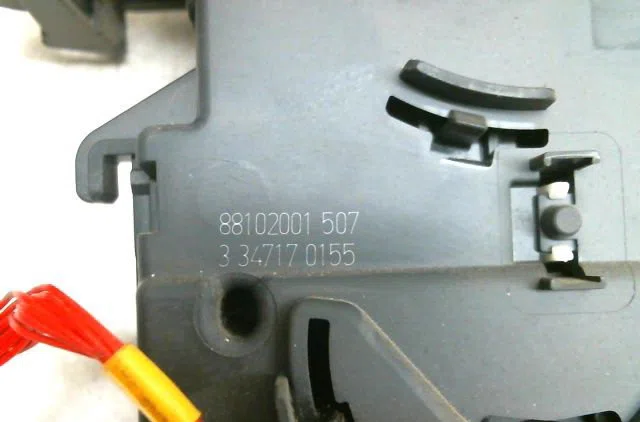 Commande clignotant Renault KANGOO Express (FW0-1_) 1.5 dci 90 (fw0g, fw05, fw08, fw11) (2009) 4 portes occasion