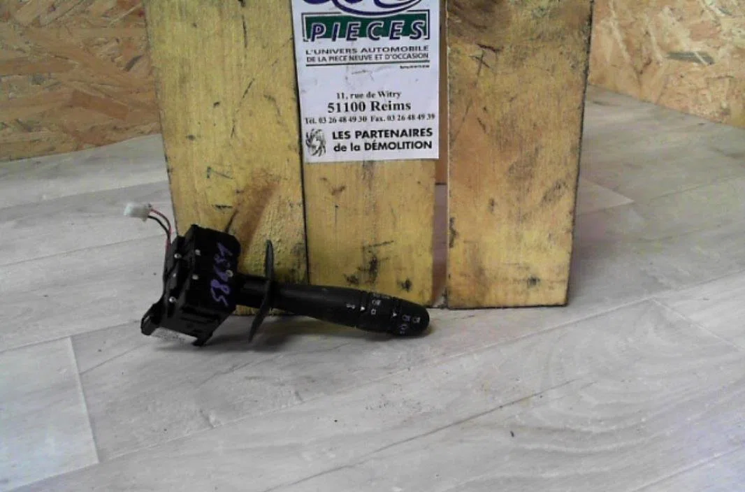 Commande clignotant RENAULT MEGANE 1  MEGANE 1 PHASE 2 occasion