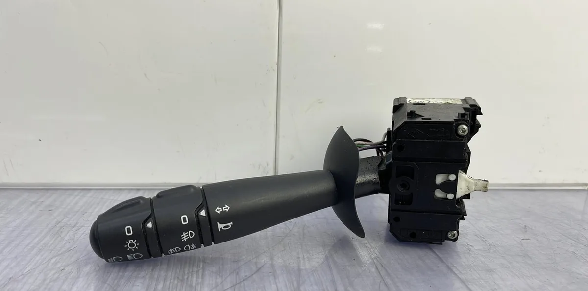 Commande clignotant RENAULT MEGANE 2 PHASE 1 occasion