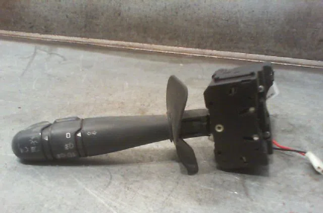 Commande clignotant RENAULT MEGANE I Phase 1 11-1995--03-1999 occasion