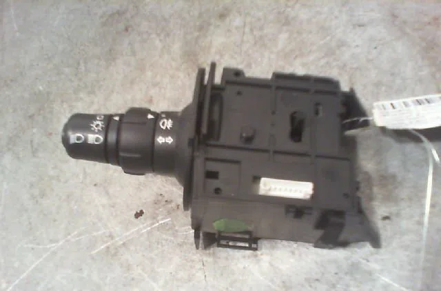 Commande clignotant RENAULT MEGANE II Phase 1 09-2003--12-2005 occasion