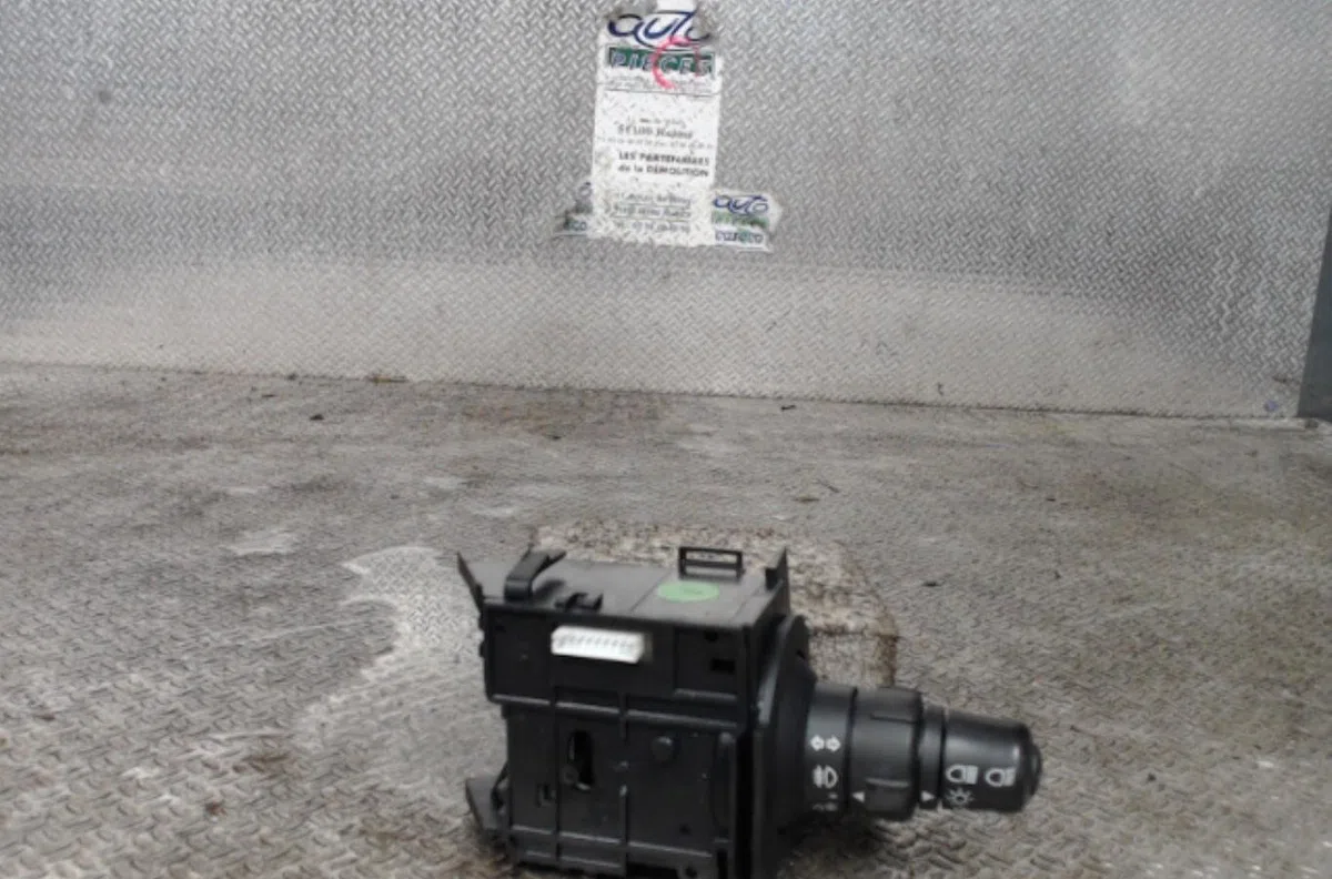 Commande clignotant RENAULT SCENIC 2 SCENIC 2 PHASE 1 occasion