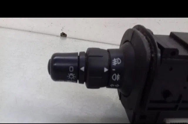 Commande clignotant Renault SCÉNIC II (JM0-1_) 1.5 dci (jm1f) (2005-2008) occasion