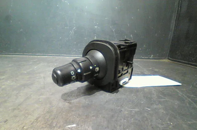 Commande clignotant Renault SCÉNIC II (JM0-1_) 1.6 (jm0c, jm0j, jm1b) (2003-2006) 5 portes occasion