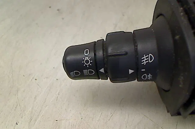 Commande clignotant Renault SCÉNIC II (JM0-1_) 1.9 dci (2003-2008) occasion