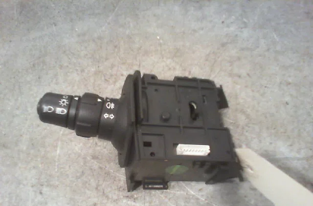 Commande clignotant RENAULT SCENIC II Phase 1 03-2004--09-2006 occasion