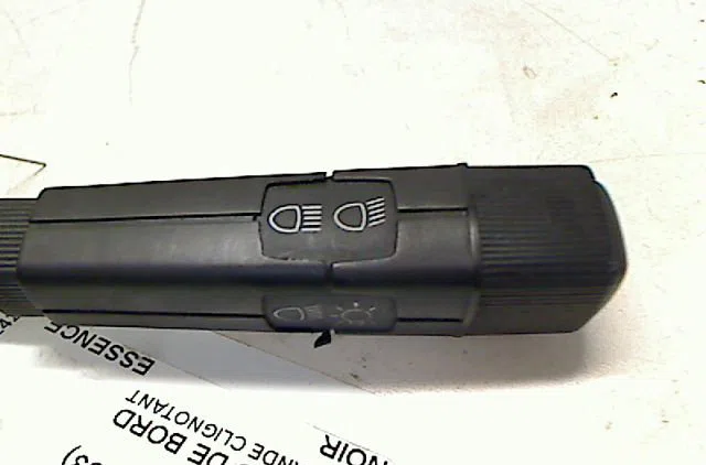 Commande clignotant RENAULT SUPER 5 1992 occasion