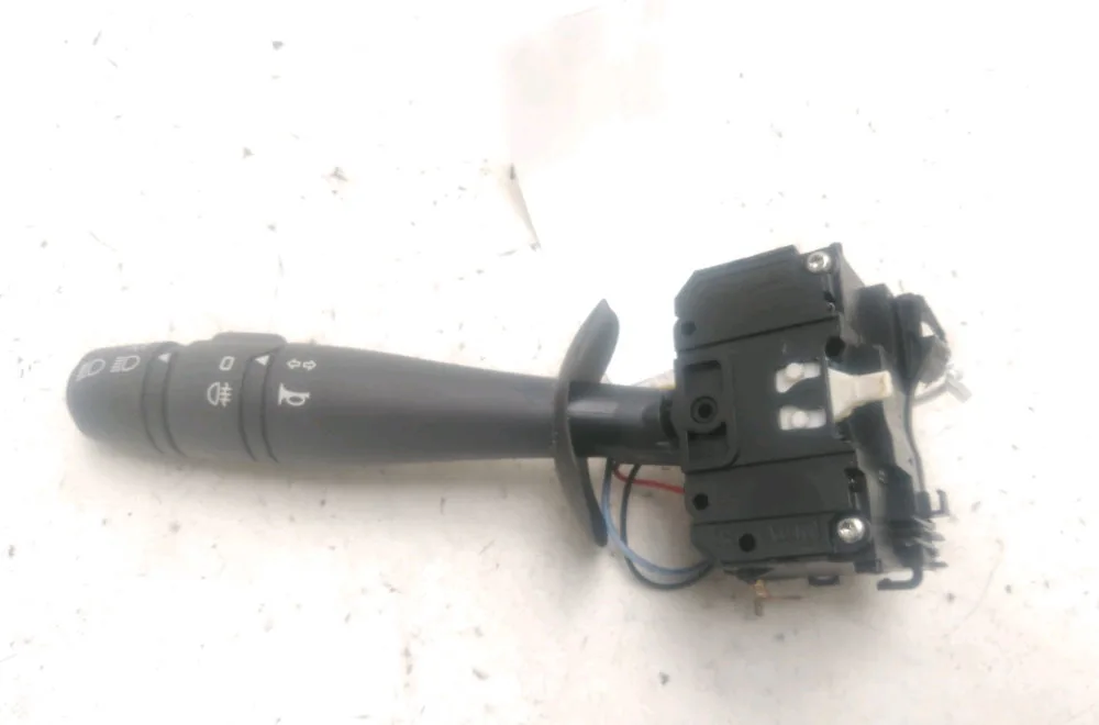 Commande clignotant Renault TWINGO II (CN0_) 1.2 16v (cn04, cn0a, cn0b) (2007-2014) 3 portes occasion