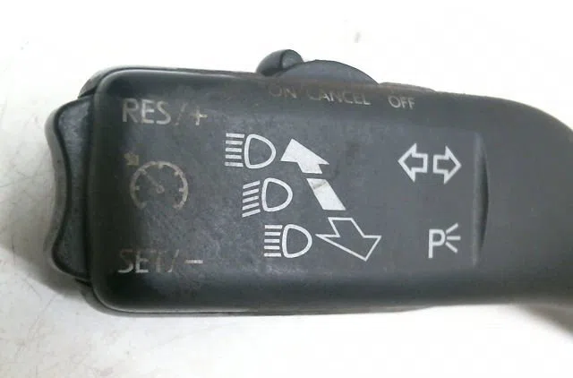 Commande clignotant SEAT ALTEA occasion