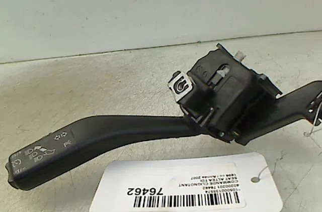Commande clignotant Seat ALTEA XL (5P5, 5P8) 1.9 tdi (2006-2010) 5 portes occasion