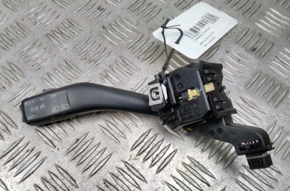 Commande clignotant Seat ALTEA XL (5P5, 5P8) 2.0 tdi 16v (2006) occasion