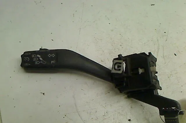 Commande clignotant Seat LEON (1P1) 2.0 tdi (2005-2010) occasion
