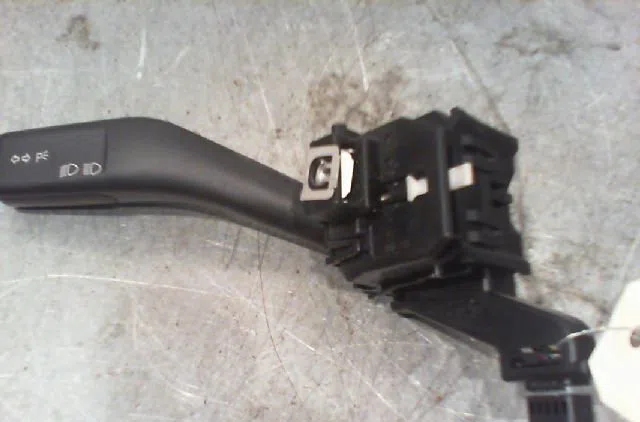 Commande clignotant SEAT LEON 2007 occasion