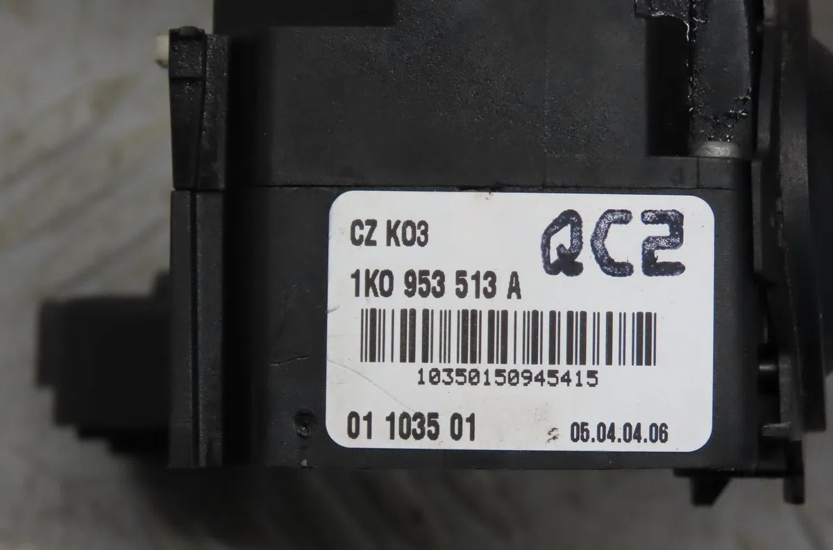 Commande clignotant Volkswagen CADDY III Camionnette-Monospace (2KA, 2KH, 2CA, 2CH) 1.9 tdi (2004-2010) occasion