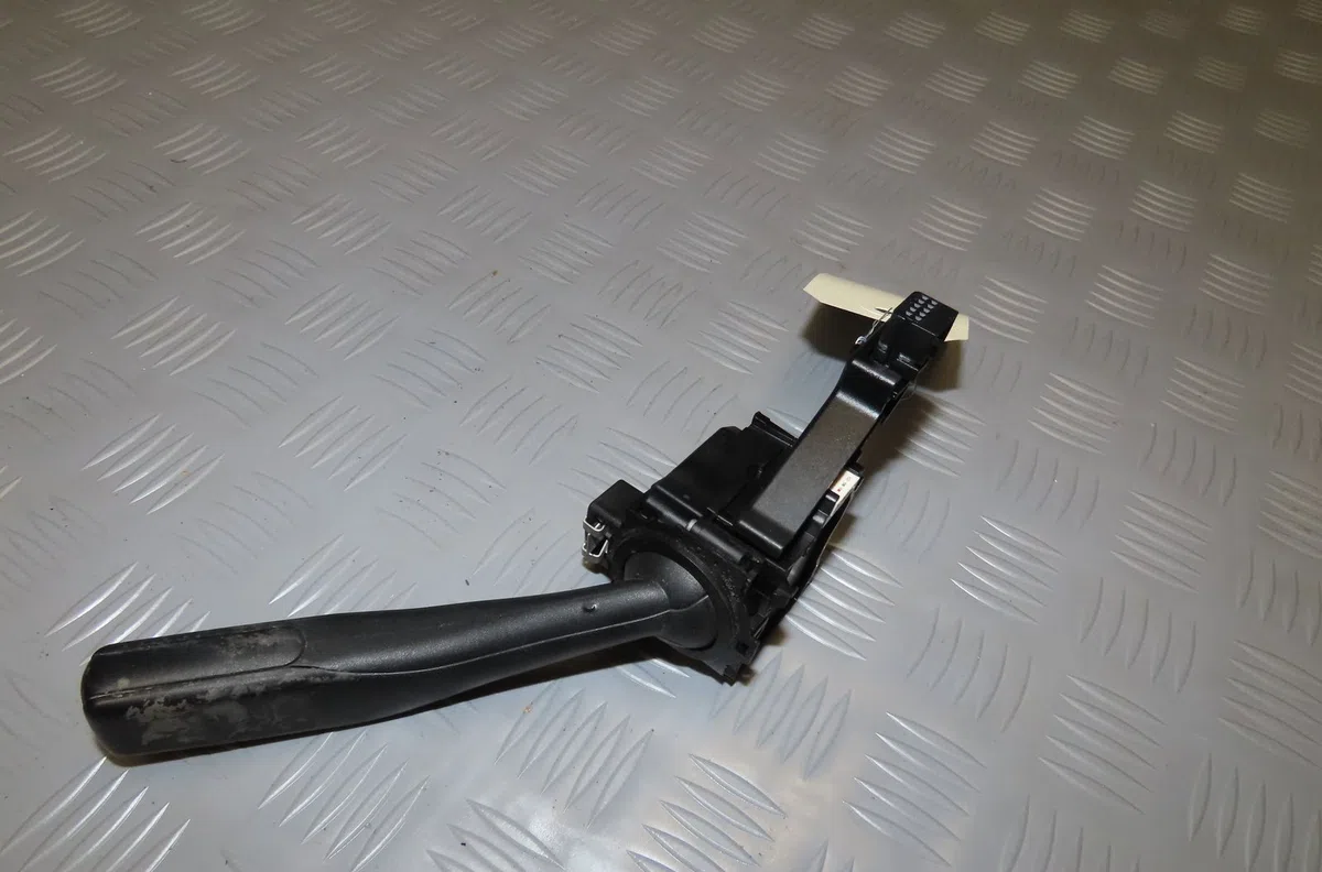 Commande clignotant VOLKSWAGEN GOLF 2007 occasion