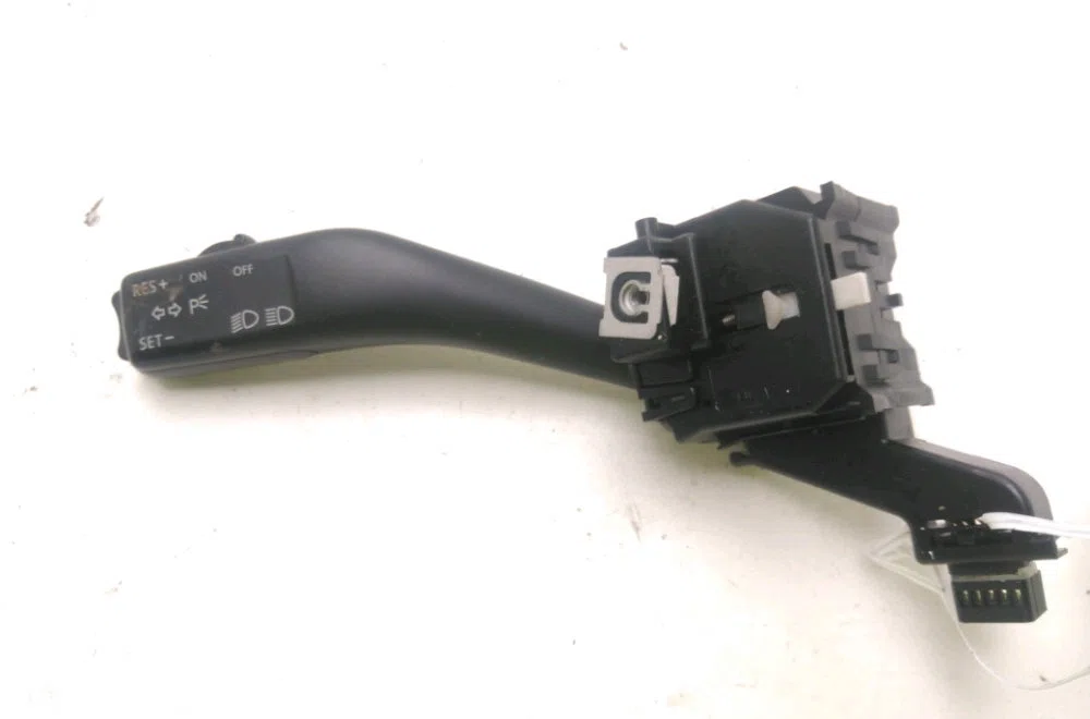 Commande clignotant Volkswagen GOLF PLUS V (5M1, 521) 2.0 tdi (2005-2013) occasion