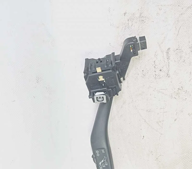 COMMANDE CLIGNOTANT VOLKSWAGEN GOLF V 1K0953513G9B9
