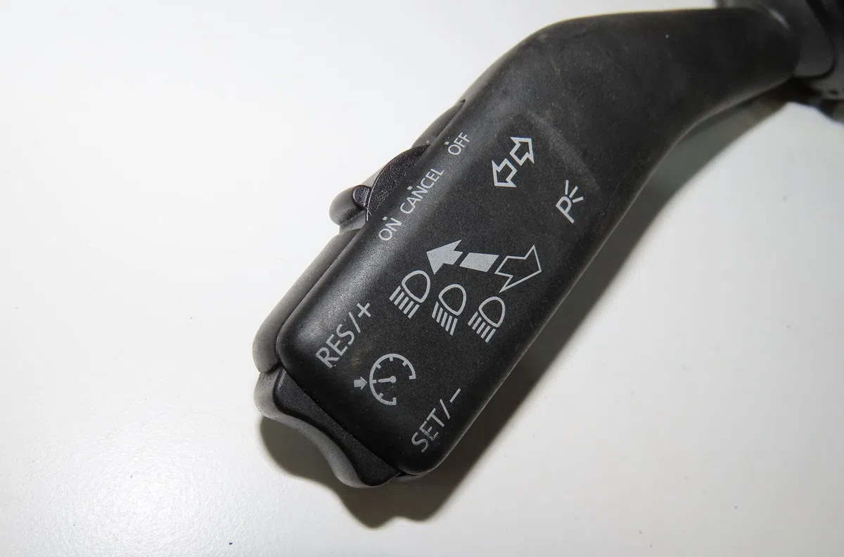 Commande clignotant VOLKSWAGEN GOLF V 2007 occasion