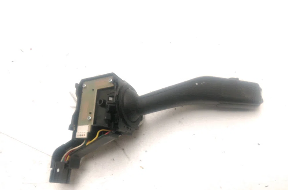 Commande clignotant Volkswagen TOURAN (1T1, 1T2) 1.9 tdi (2003-2004) occasion