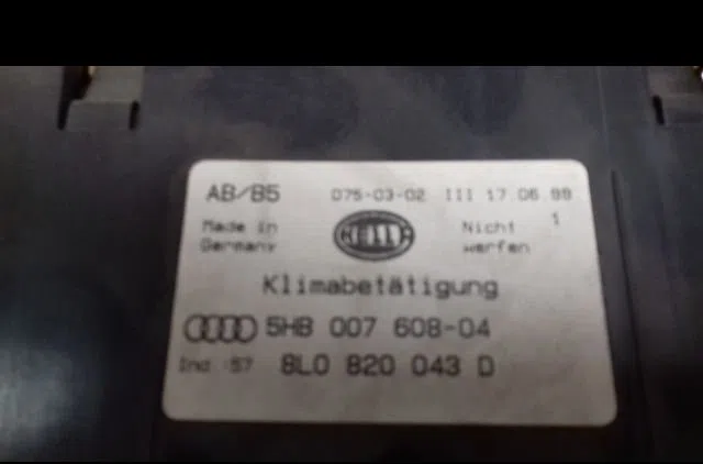 Commande de chauffage Audi A3 (8L1) 1.8 t (1996-2003) occasion