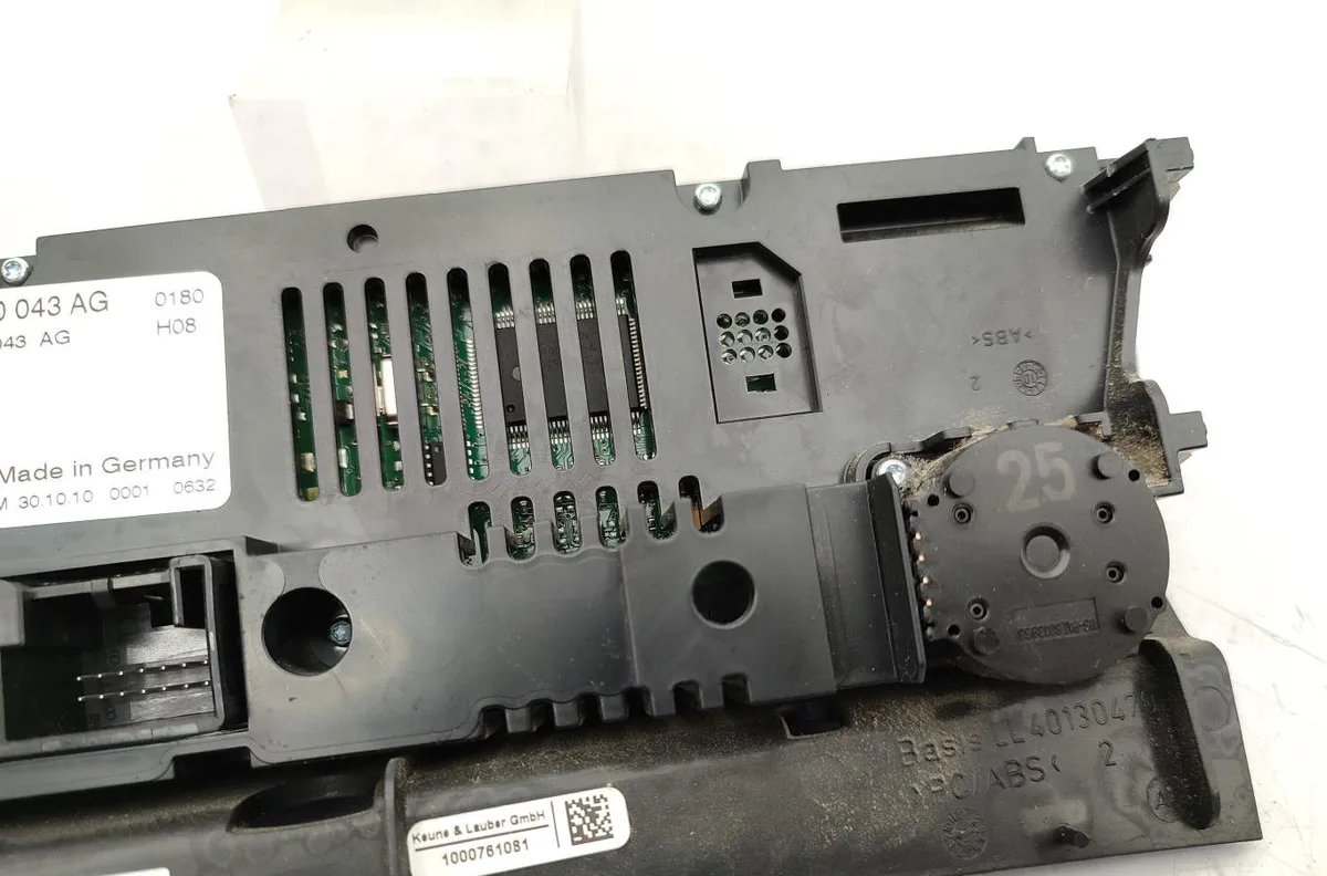 Commande de chauffage AUDI A4 3 PHASE 1 occasion