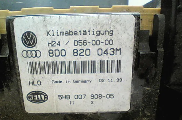 Commande de chauffage Audi A4 B5 (8D2) 1.9 tdi (1995-2000) occasion