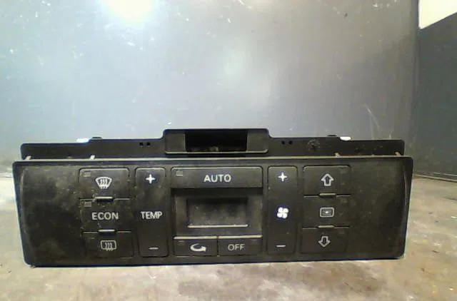 Commande de chauffage Audi A4 B5 (8D2) 2.5 tdi quattro (1997-2000) occasion