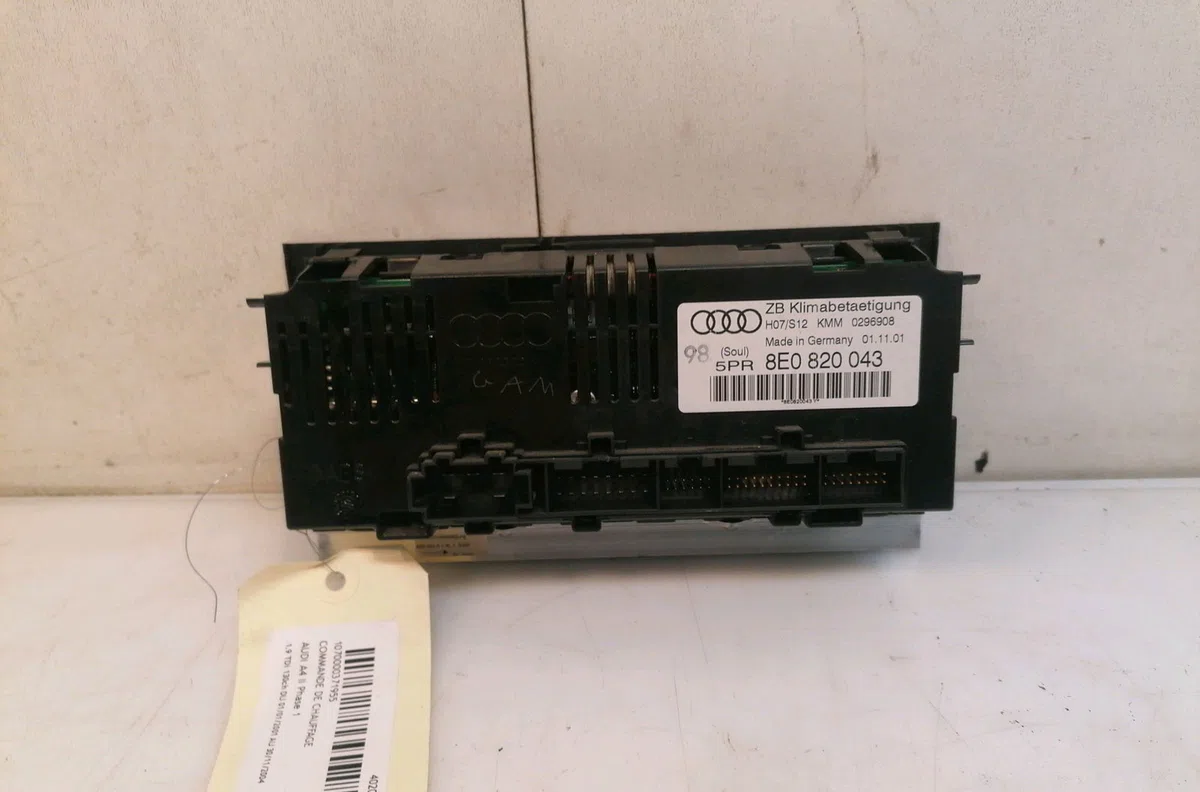 Commande de chauffage Audi A4 B6 Avant (8E5) 1.9 tdi (2001-2004) occasion