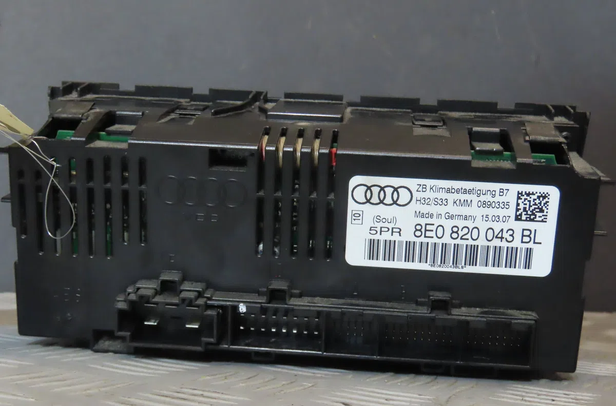 Commande de chauffage Audi A4 B7 Avant (8ED) 1.9 tdi (2004-2008) occasion