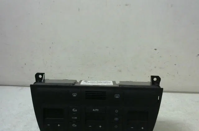Commande de chauffage Audi A6 C5 (4B2) 2.0 (2001-2005) occasion