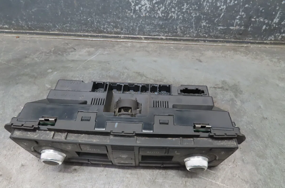 Commande de chauffage AUDI A8 2003 occasion