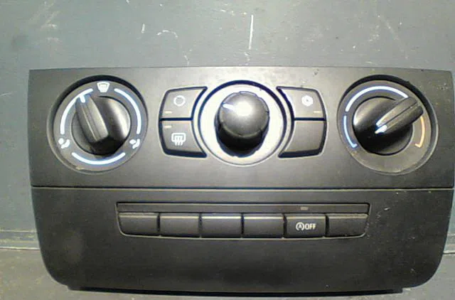Commande de chauffage Bmw 1 (E81) 116 d (2008-2011) 3 portes occasion