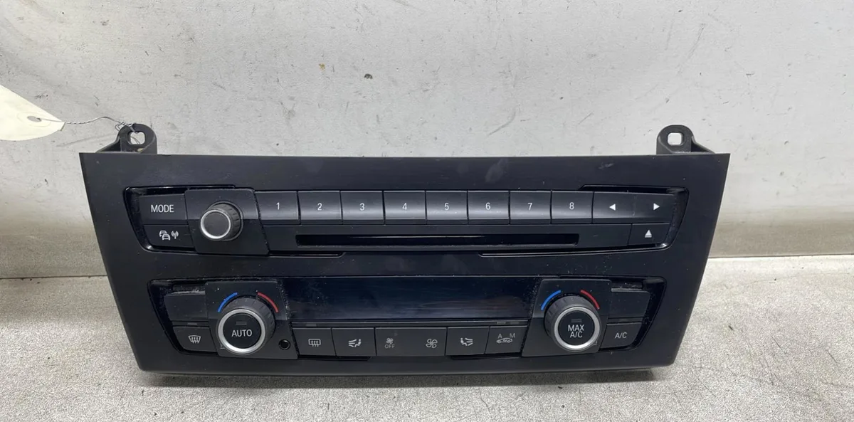 Commande de chauffage Bmw 1 (F21) 116 d (2011) occasion