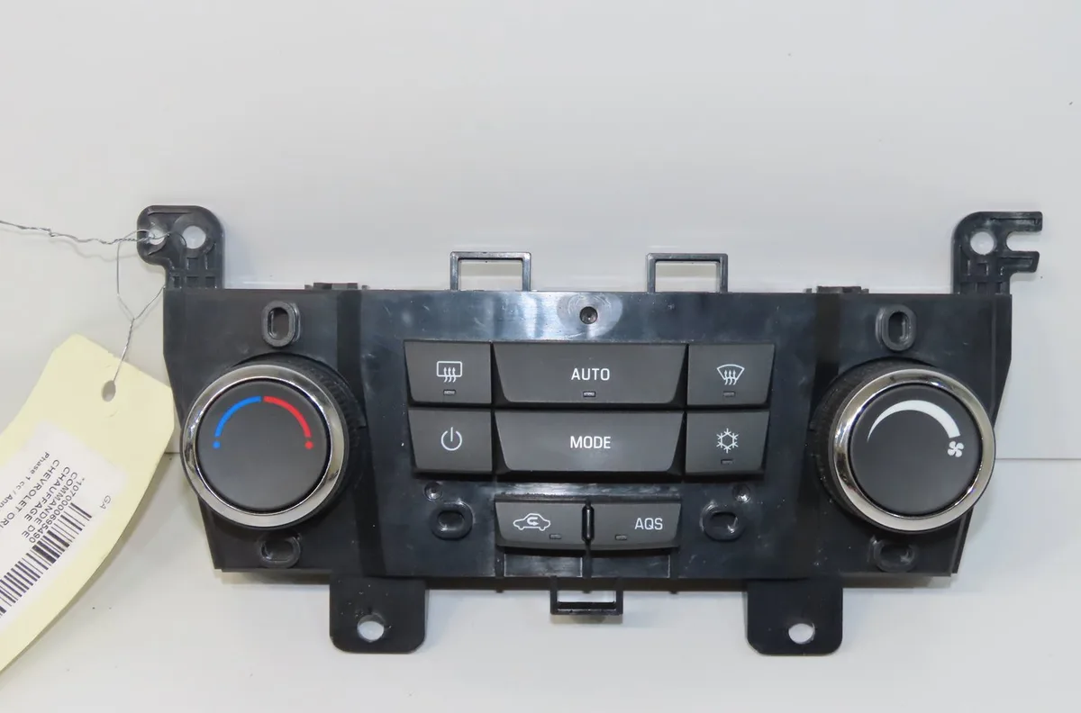 Commande de chauffage Chevrolet ORLANDO (J309) 2.0 d (2011-2015) occasion