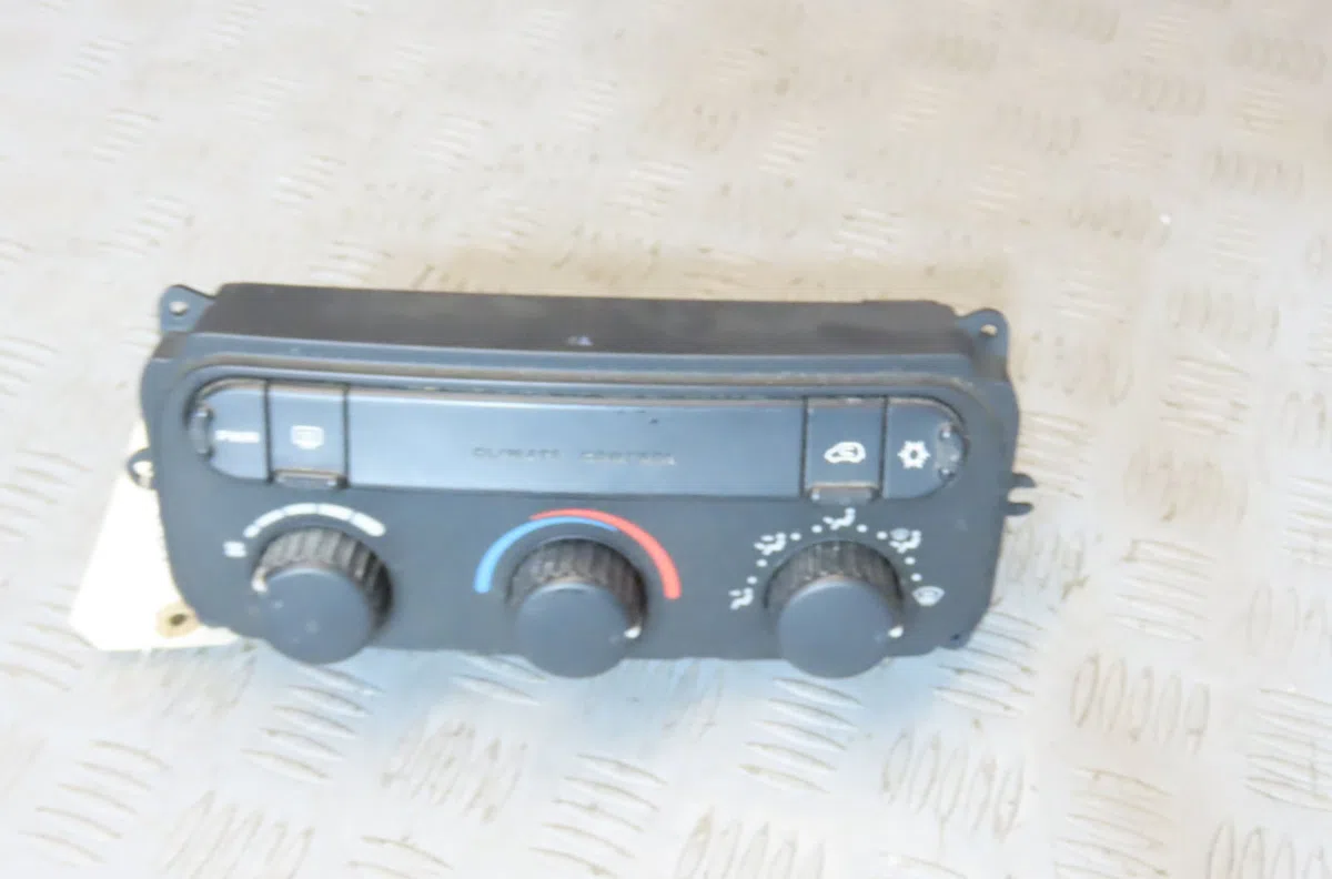 Commande de chauffage CHRYSLER VOYAGER 2001 occasion
