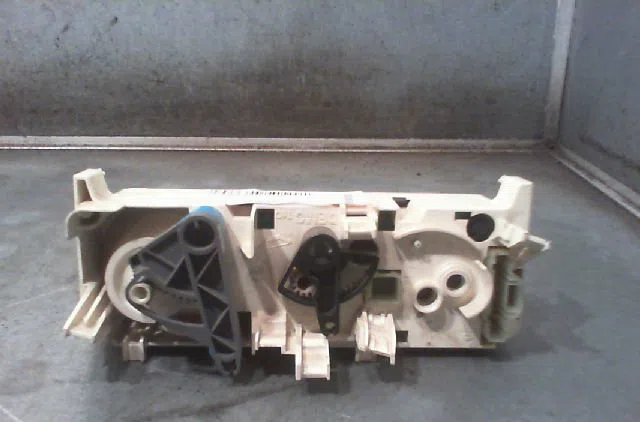 Commande de chauffage Citroën BERLINGO - BERLINGO FIRST Monospace (MF_, GJK_, GFK_) 2.0 hdi 90 (mfrhy) (1999-2005) occas