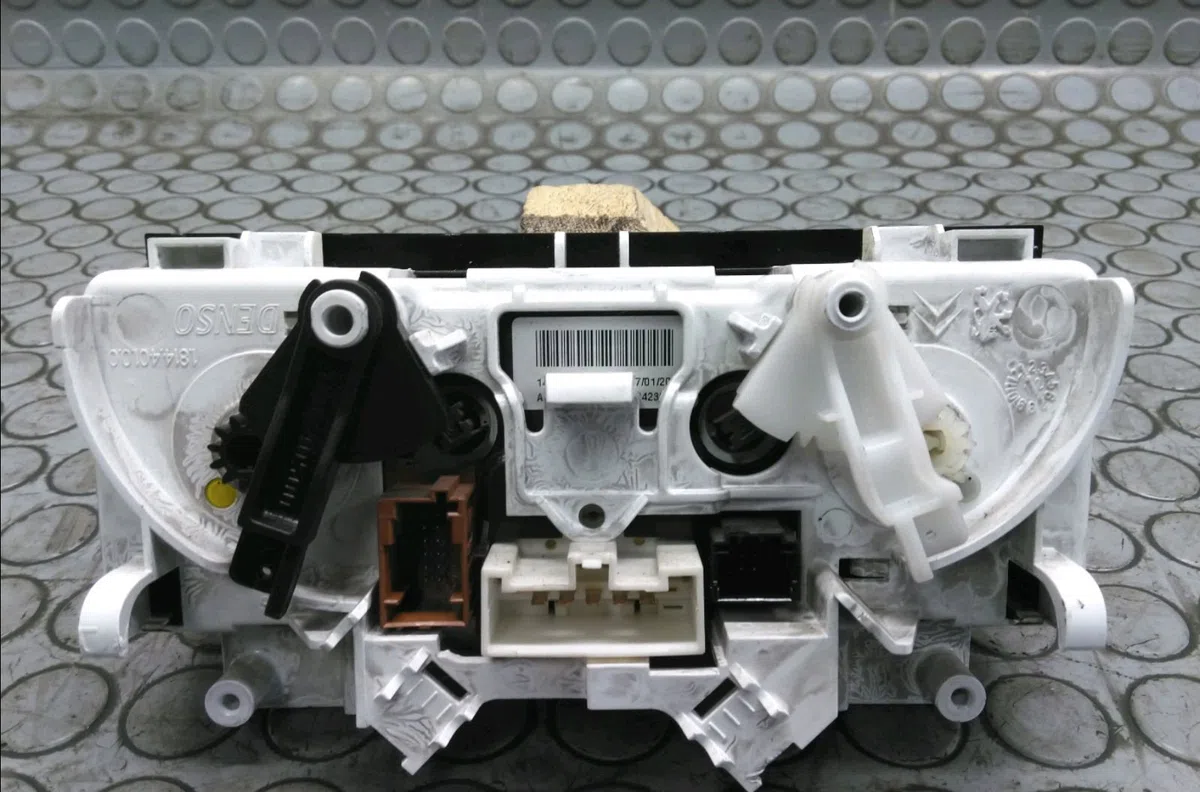 Commande de chauffage Citroen BERLINGO Camionnette-Monospace (B9) 1.6 hdi - bluehdi 75 (2010) 4 portes occasion