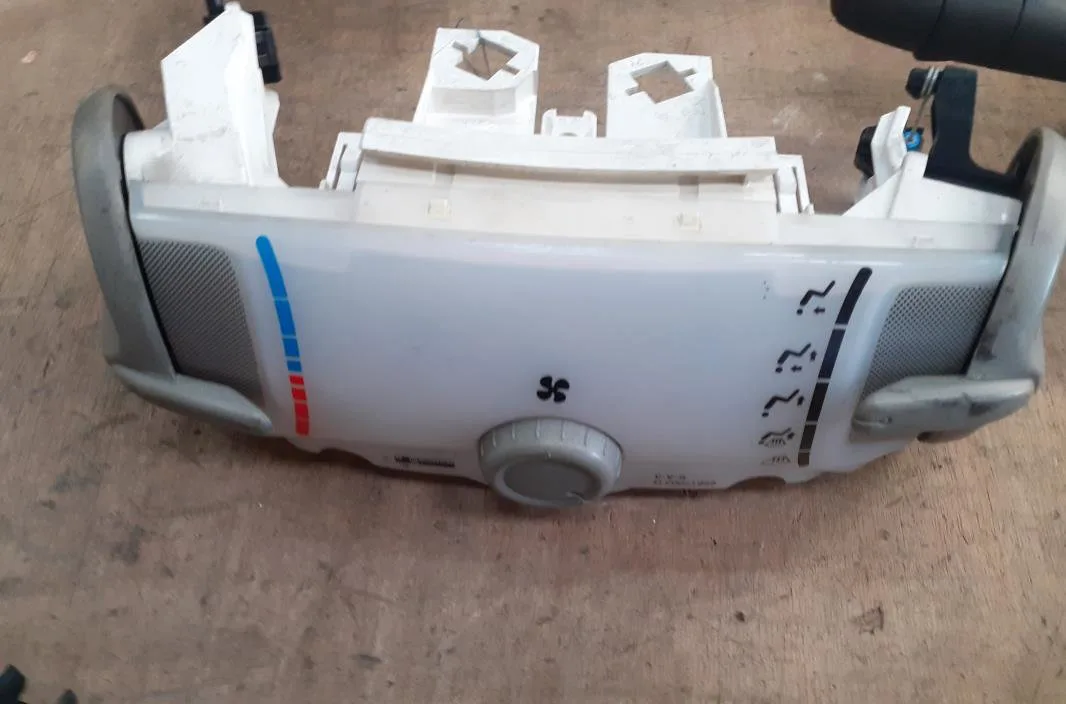 Commande de chauffage Citroen C1 (PM_, PN_) 1.0 (2005-2014) 5 portes occasion