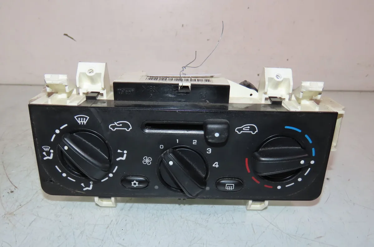 Commande de chauffage Citroën C2 (JM_) 1.1 (2003-2012) 3 portes occasion