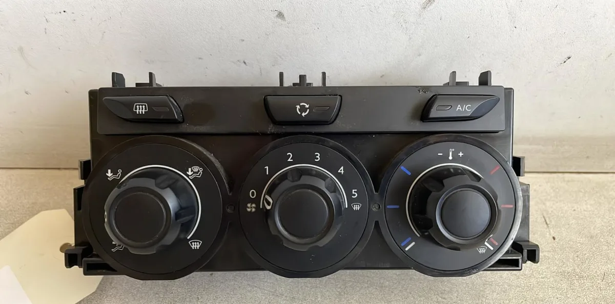 Commande de chauffage Citroen C3 II (SC_) 1.6 bluehdi 75 (2015) occasion
