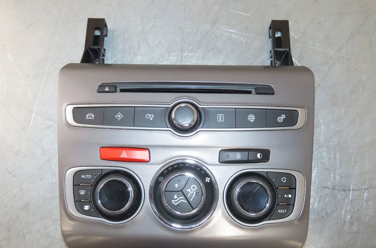 Commande de chauffage Citroen C4 II (NC_) 1.6 bluehdi 120 (2015) occasion