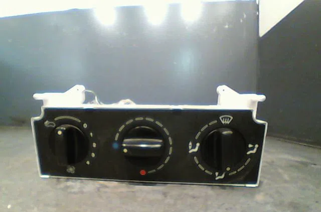 Commande de chauffage Citroën ZX (N2) 1.4 i (1991-1997) 5 portes occasion