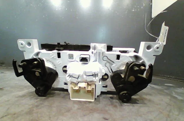 Commande de chauffage DACIA DOKKER 2013 occasion