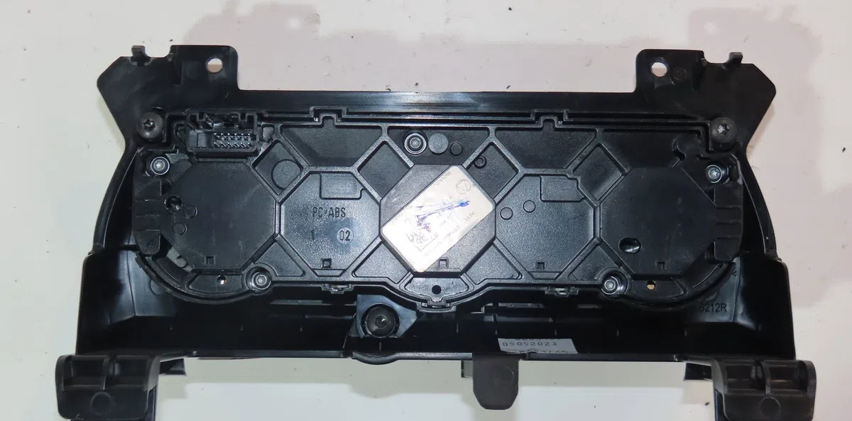 Commande de chauffage Dacia JOGGER 1.0 tce 100 eco-g (rkmt) (2022) occasion